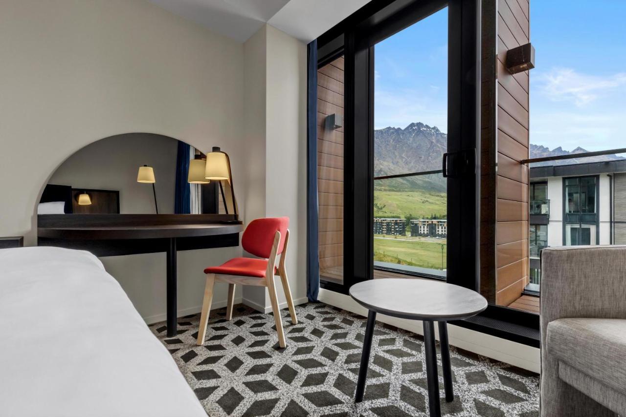 Holiday Inn Queenstown Remarkables Park Exterior photo