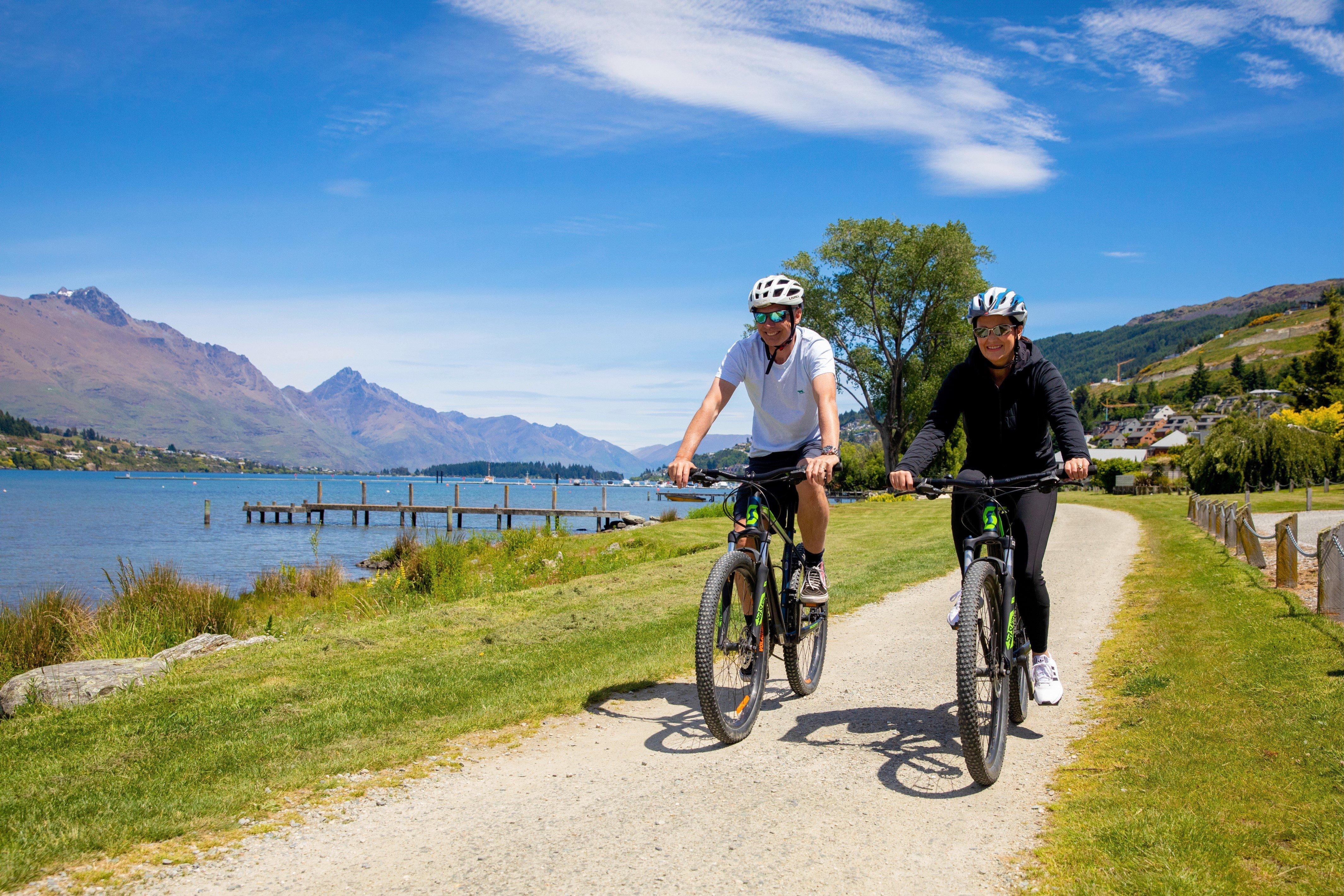 Holiday Inn Queenstown Remarkables Park Exterior photo
