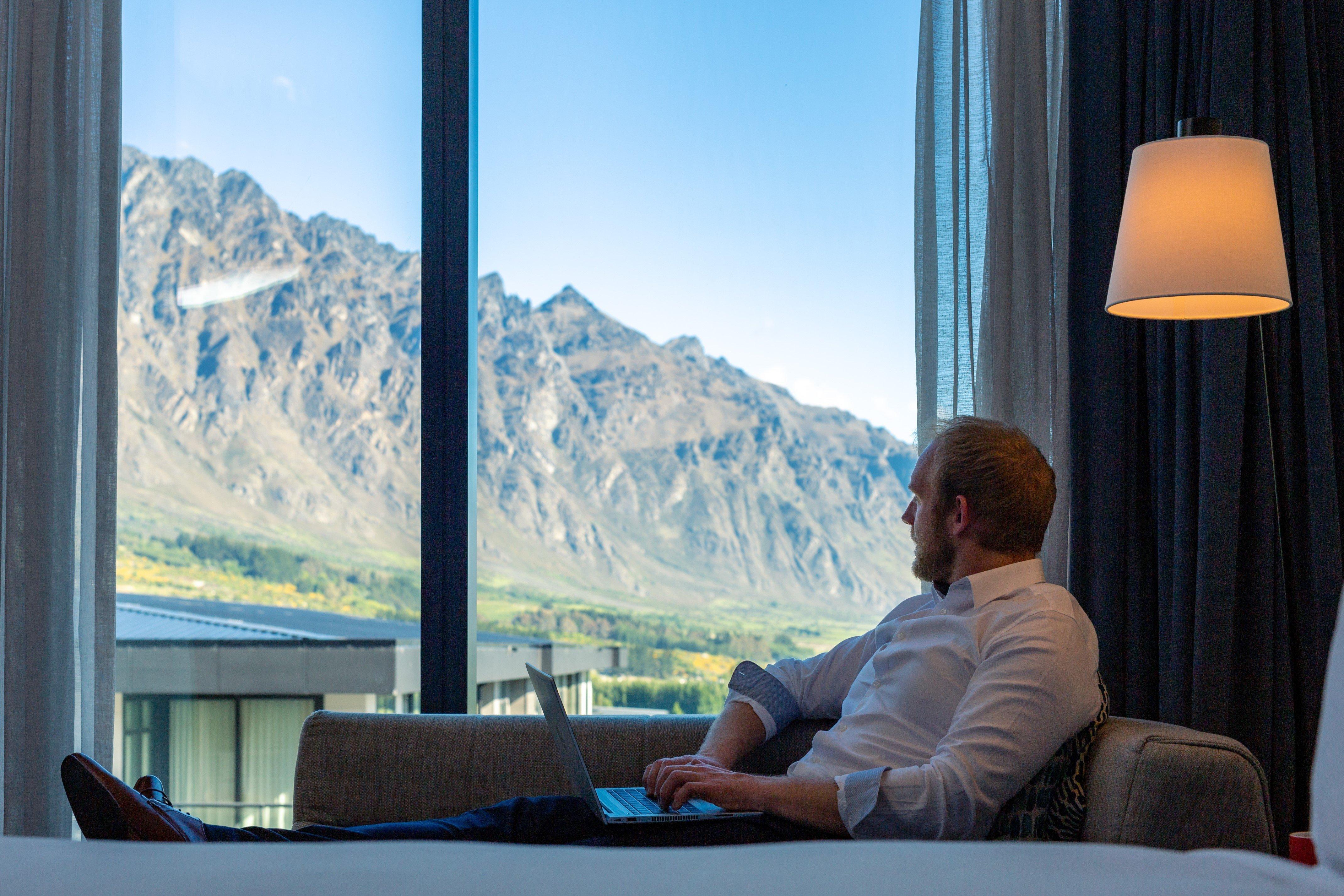 Holiday Inn Queenstown Remarkables Park Exterior photo